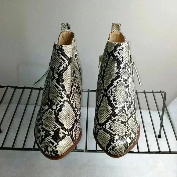 MIA AUDIN Snakeskin printed ankle 👢 - Picture 4 of 9